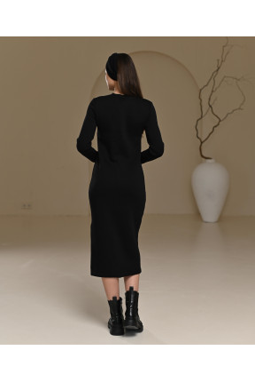 Теплое платье на флисе с манжетами  чорного цвета