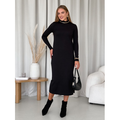  Тепла довга сукня в рубчик на флісі з високою горловиною. Сукня вільного фасону з довгими рукавами, круглим вирізом, розрізом збоку.  
