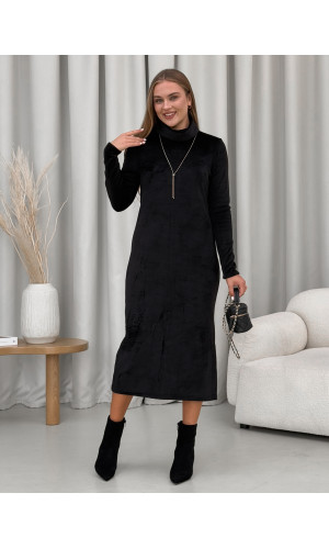 Довга тепла сукня з велюрового рубчика на флісі. Сукня з довгим рукавом та бічним розрізом, не обтягує та приховує недоліки фігури.