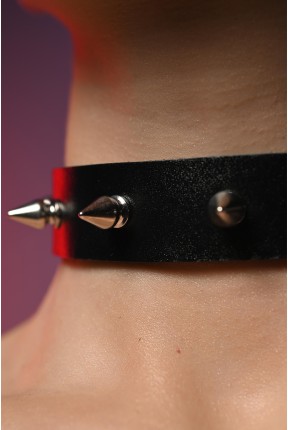 Чокер жіночий з шипами 601
