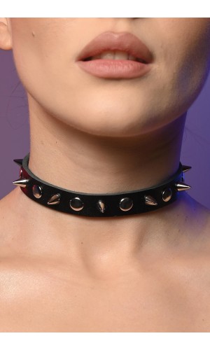 Чокер мінімалістичний жіночий з шипами 615