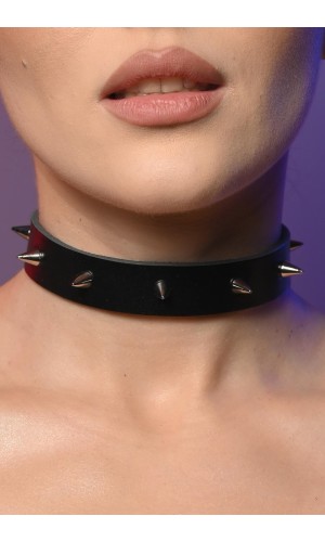 Чокер чорний жіночий з шипами 616