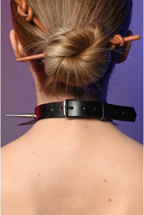 Чокер жіночий з шипами 621